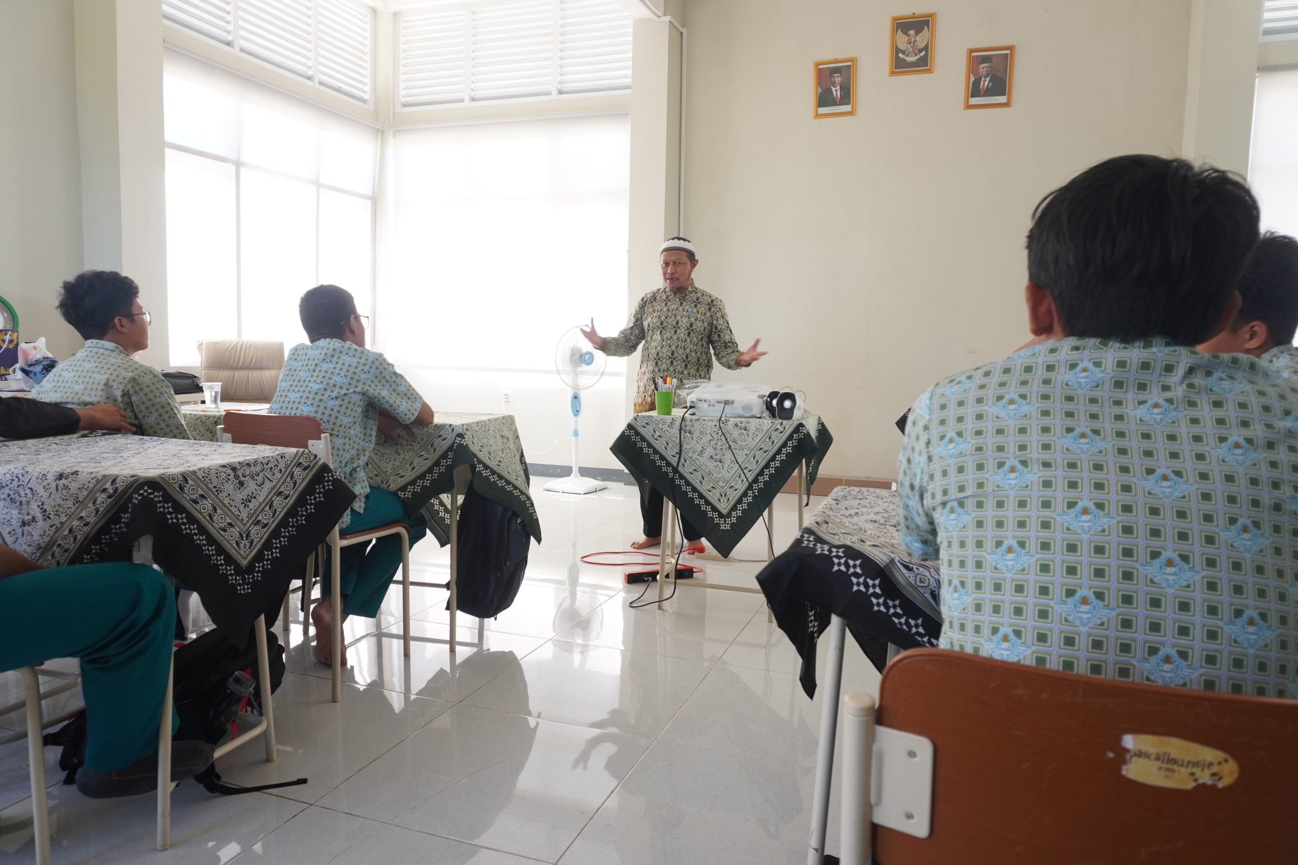 Belajar public speaking bareng Kang Imung